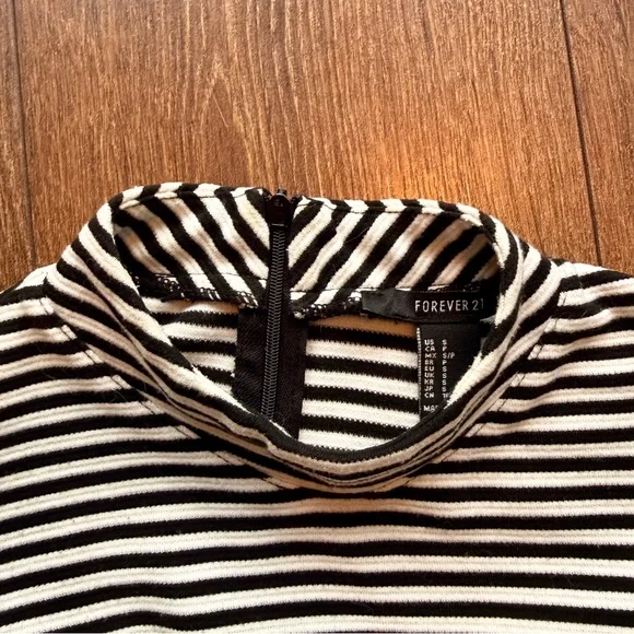 Striped Black and White Dress with Mock Neck Collar - Picture 2 of 9